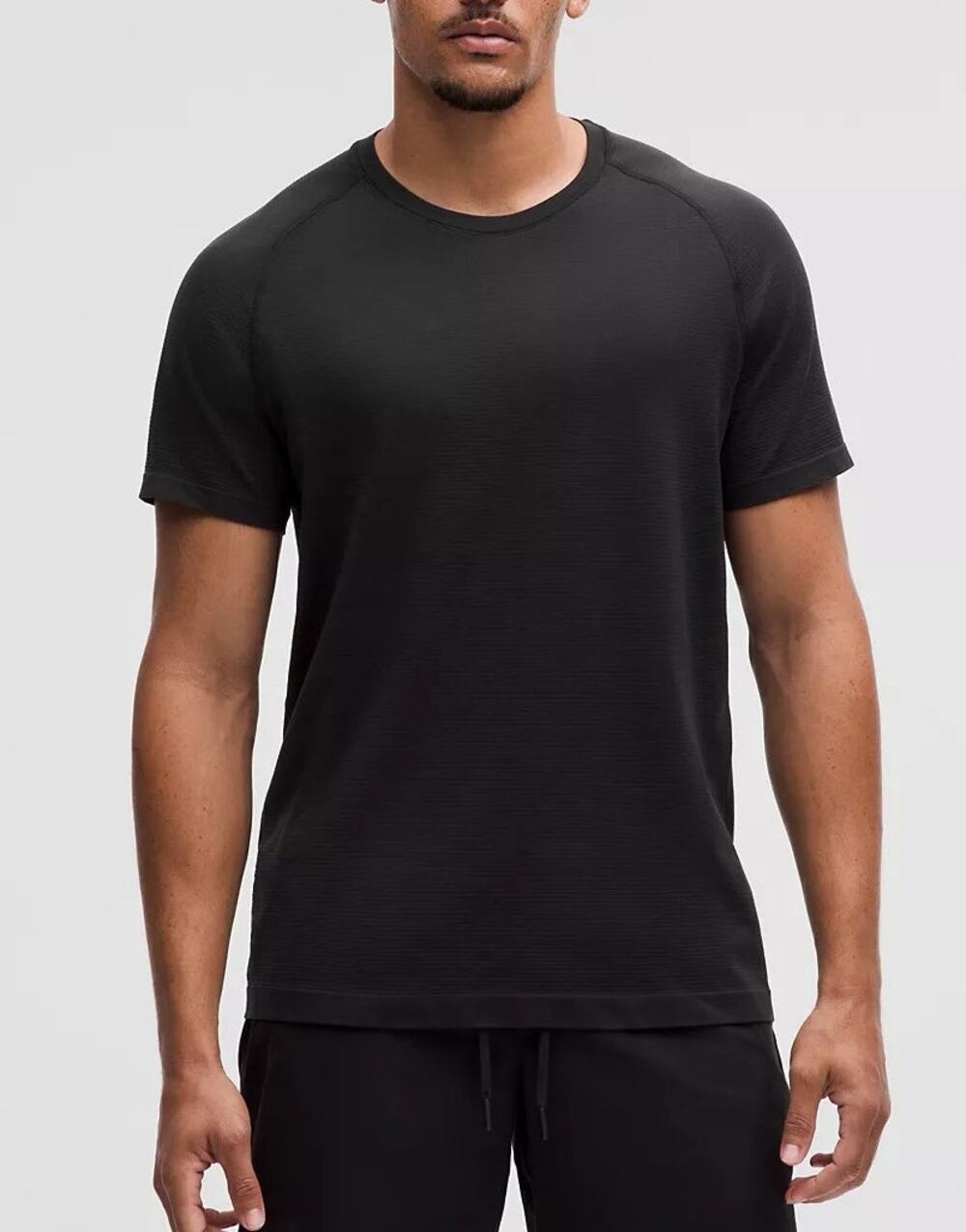 Lululemon Mens Metal Vent Tech Shirt Size L Black Athletic Gym Training Running